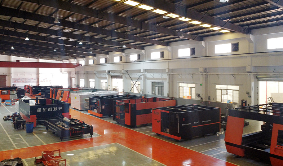 激光切割機生產車間