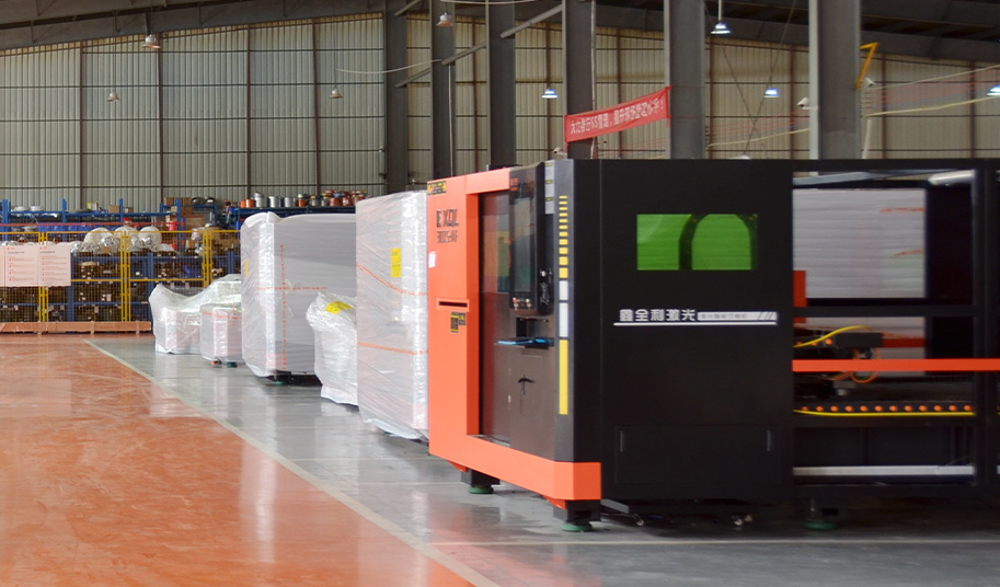 激光切割機生產車間